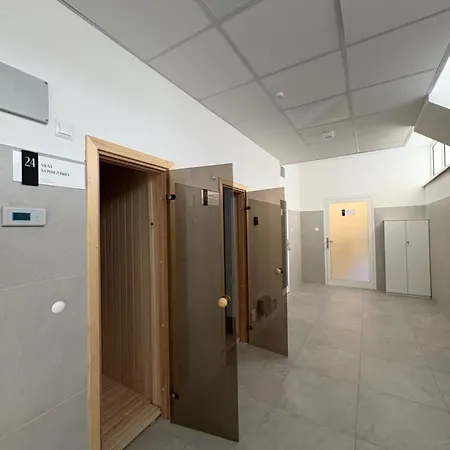 Dom Zdrojowy Cechini Szálloda 4*