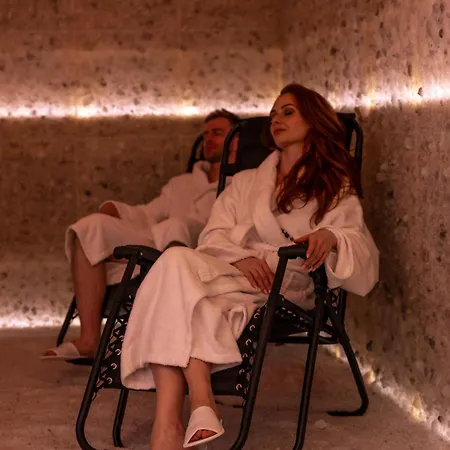 Dom Zdrojowy Cechini Żegiestów