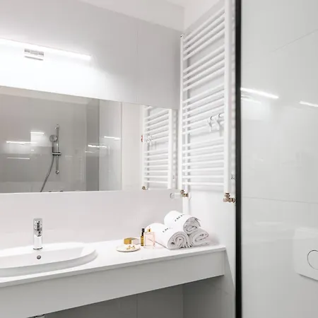 Dom Zdrojowy Cechini Szálloda 4*