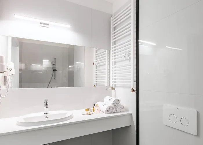 Dom Zdrojowy Cechini Hotel 4*